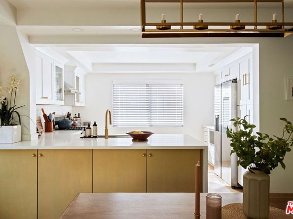 207 S Oakland Avenue A, Pasadena CA 91101