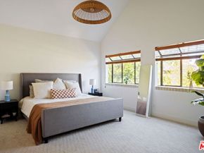 207 S Oakland Avenue A, Pasadena CA 91101