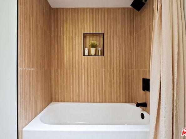 207 S Oakland Avenue A, Pasadena CA 91101