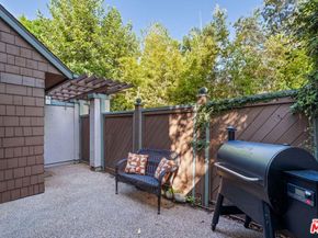 207 S Oakland Avenue A, Pasadena CA 91101