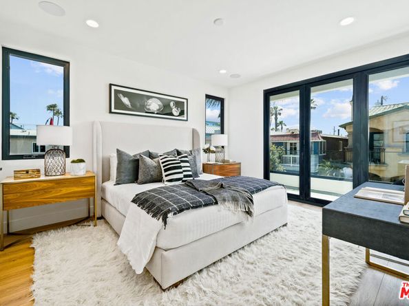 117 25th Street, Newport Beach CA 92663