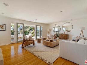 1109 El Medio Avenue, Pacific Palisades CA 90272