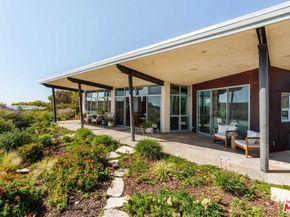 1109 El Medio Avenue, Pacific Palisades CA 90272