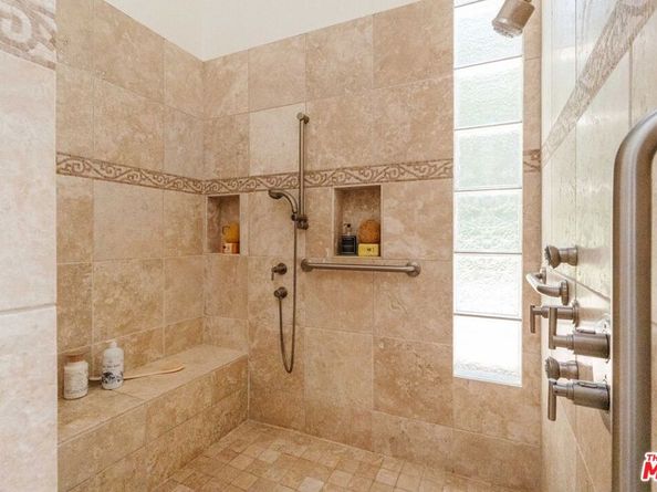 1109 El Medio Avenue, Pacific Palisades CA 90272