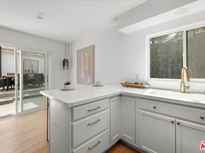 3314 Griffith Park Boulevard 5, Los Angeles CA 90027
