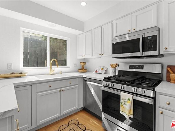 3314 Griffith Park Boulevard 5, Los Angeles CA 90027