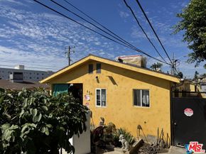 4341 W 106th Street, Inglewood CA 90304