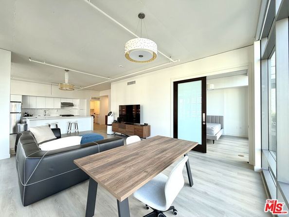 1100 S Hope Street 516, Los Angeles CA 90015