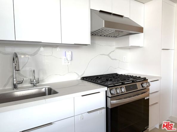 1100 S Hope Street 516, Los Angeles CA 90015