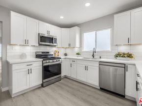 403 E 91st Street, Los Angeles CA 90003