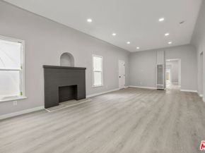 403 E 91st Street, Los Angeles CA 90003
