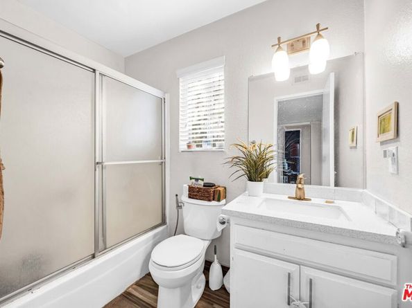 12940 Riverside Drive 108, Sherman Oaks CA 91423