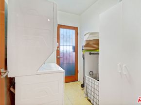 750 Vernon Avenue, Venice CA 90291