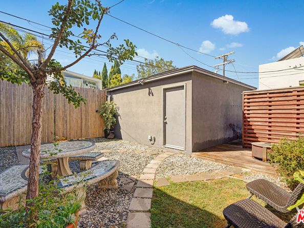 750 Vernon Avenue, Venice CA 90291