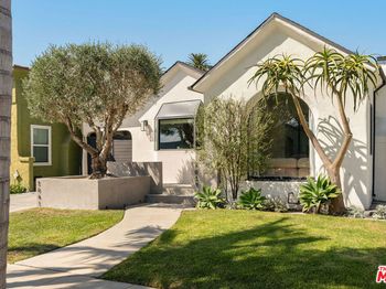 3039 Vineyard Avenue