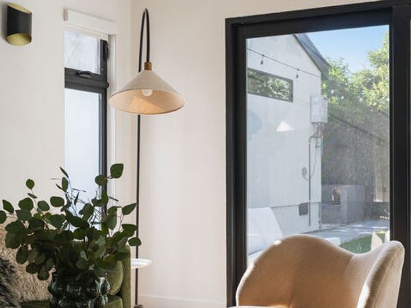 3039 Vineyard Avenue, Los Angeles CA 90016