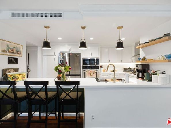 2160 Century Park East 411, Los Angeles CA 90067