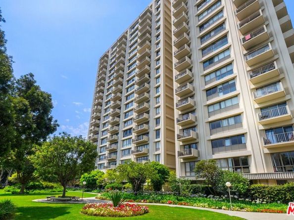 2160 Century Park East 411, Los Angeles CA 90067