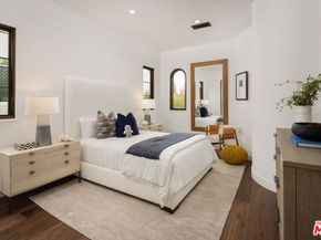 836 S Muirfield Road, Los Angeles CA 90005
