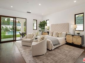 836 S Muirfield Road, Los Angeles CA 90005