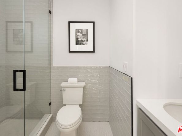 836 S Muirfield Road, Los Angeles CA 90005