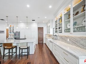 836 S Muirfield Road, Los Angeles CA 90005