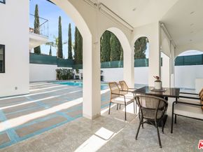 836 S Muirfield Road, Los Angeles CA 90005