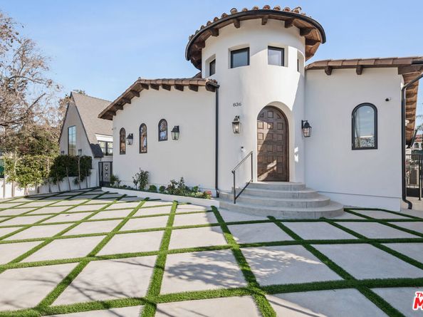 836 S Muirfield Road, Los Angeles CA 90005