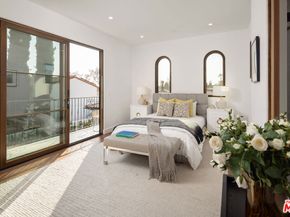 836 S Muirfield Road, Los Angeles CA 90005