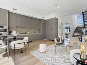 935 1/2 N Spaulding Avenue, West Hollywood CA 90046