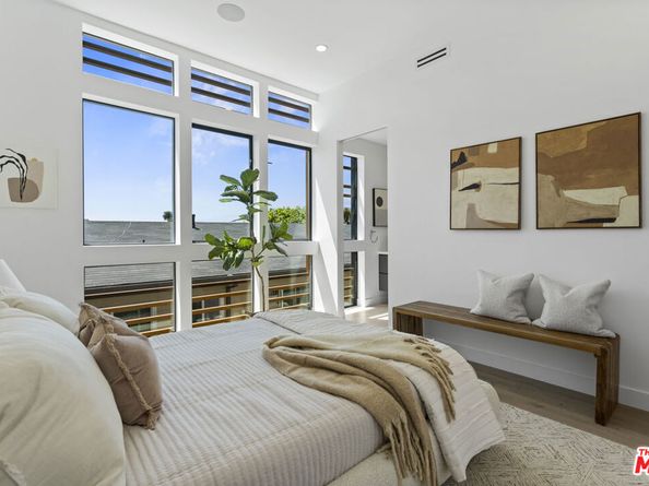 935 1/2 N Spaulding Avenue, West Hollywood CA 90046