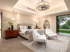 6005 La Jolla Scenic Dr S, La Jolla CA 92037