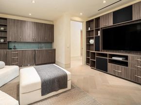 6005 La Jolla Scenic Dr S, La Jolla CA 92037