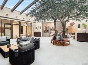 6005 La Jolla Scenic Dr S, La Jolla CA 92037