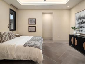 6005 La Jolla Scenic Dr S, La Jolla CA 92037