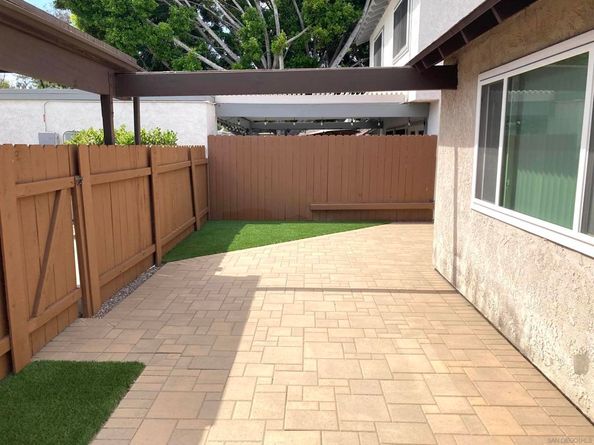 10706 Esmeraldas Dr, San Diego CA 92124