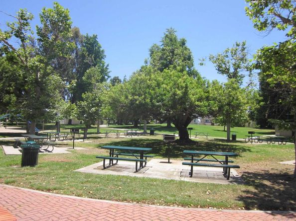 10706 Esmeraldas Dr, San Diego CA 92124