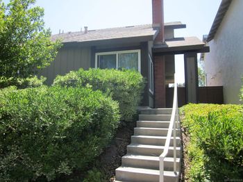 10706 Esmeraldas Dr