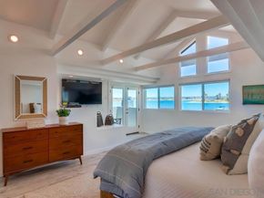 3291 Bayside Walk, San Diego CA 92109