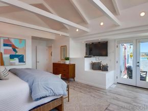 3291 Bayside Walk, San Diego CA 92109