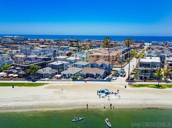 3291 Bayside Walk, San Diego CA 92109