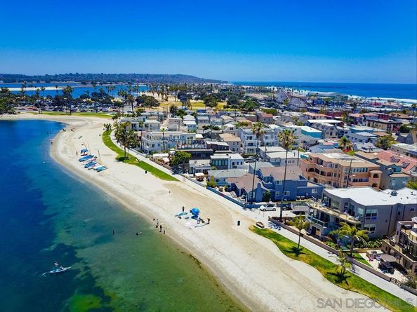 3291 Bayside Walk, San Diego CA 92109