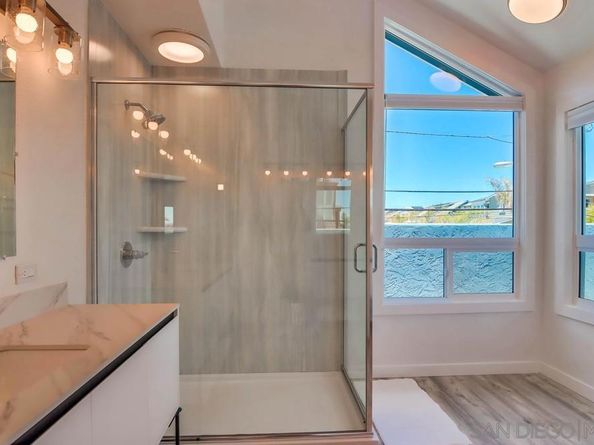 3291 Bayside Walk, San Diego CA 92109