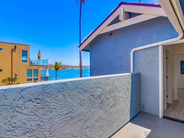 3291 Bayside Walk, San Diego CA 92109