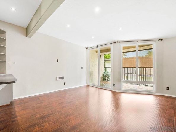 2402 Altisma Way G, Carlsbad CA 92009