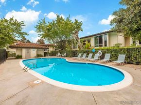 2402 Altisma Way G, Carlsbad CA 92009