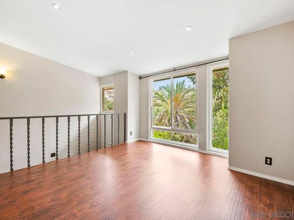 2402 Altisma Way G, Carlsbad CA 92009