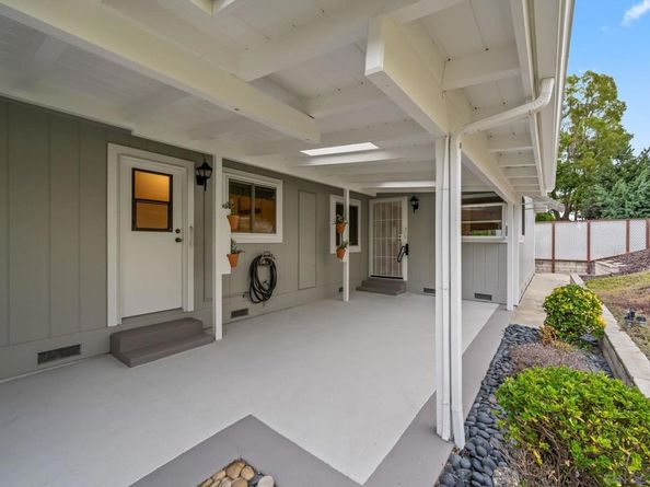 4465 Topaz Ln, Oceanside CA 92056