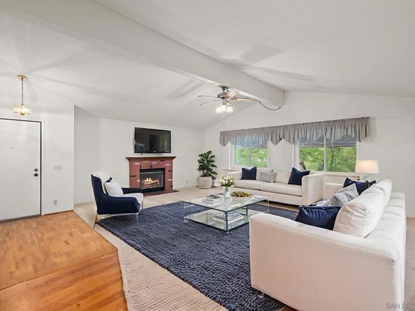 4465 Topaz Ln, Oceanside CA 92056