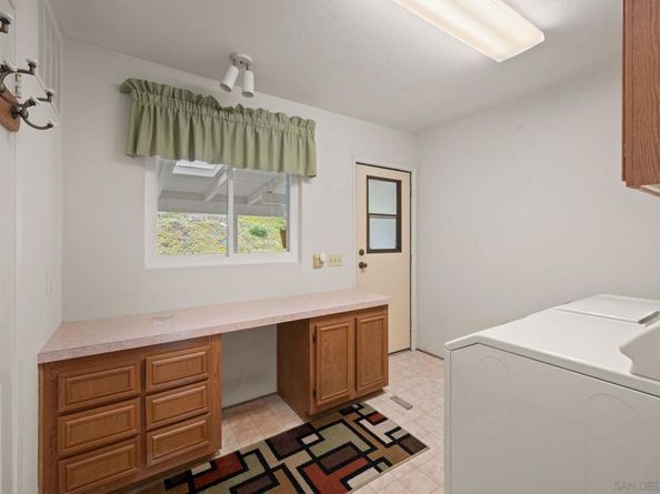 4465 Topaz Ln, Oceanside CA 92056